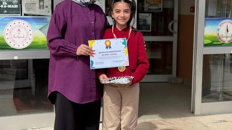 Kütahya'da Minik Öğrencinin Örnek Davranışı