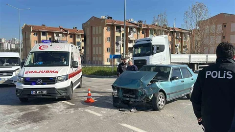 Samsun'da Trafik Kazası: 4 Yaralı