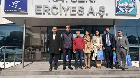 Belçika Heyeti Erciyes Kayak Merkezi'ni Ziyaret Etti