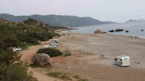 Kumluca'da Karavan Konaklaması Yasaklandı