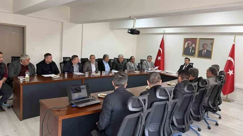 Şaphane'de Köylere Hizmet Toplantısı