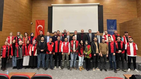 Gençlik Merkezleri Erzurum'da Toplandı