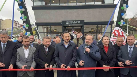Arnavutköy’de Yeni Sosyal Tesisler Açıldı