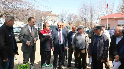 Çayırlı'da Çiftçilere Tohum Desteği Verildi