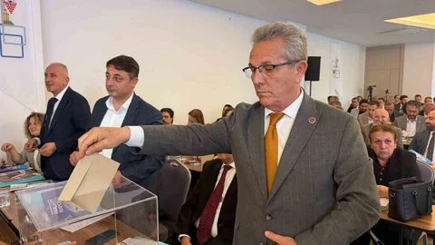 Başkan Tetik Ege Belediyeler Birliği'ne Seçildi