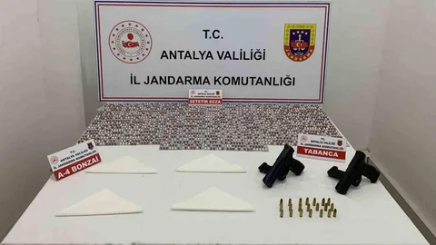Antalya'da Uyuşturucu Operasyonu