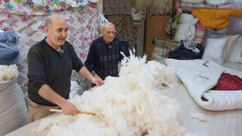 Yorgancılık ve Hallaçlık İzmir'de Yaşıyor