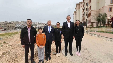 Tahmazoğlu, Gaziantep'te Vatandaşlarla Buluştu