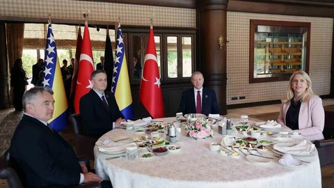 Cumhurbaşkanı Erdoğan Bosna Hersek ile Görüştü