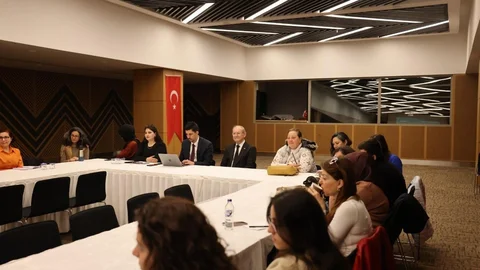 Denizli'de Kadın Girişimcilere E-Ticaret Eğitimi