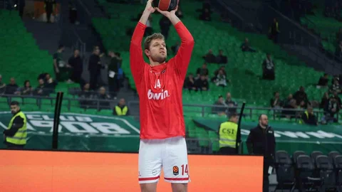 Sasha Vezenkov Euroleague’in Sayı Kralı Oldu