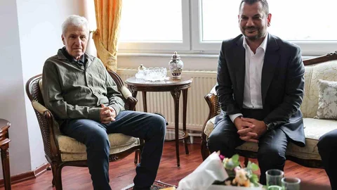 Atay Aktuğ Hayatını Kaybetti