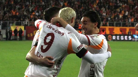 Galatasaray’da Değişiklikler Yapıldı
