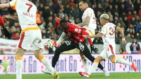 Gençlerbirliği Galatasaray Maçında İlk Yarı Sonucu: 0-2