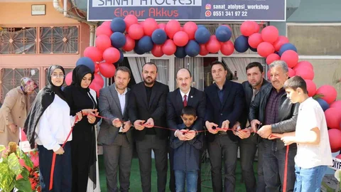 Elanur Akkuş’un Atölyesi Açıldı