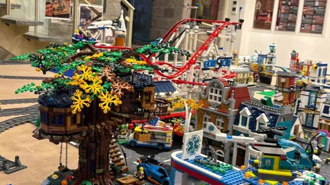 Batu’nun Lego Şehri Sergileniyor