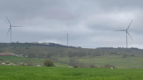 Edirne'de Rüzgar Türbini Parçalandı