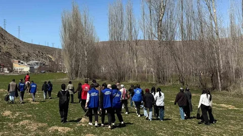 Bayburt'ta Gençler Doğada Zaman Geçirdi