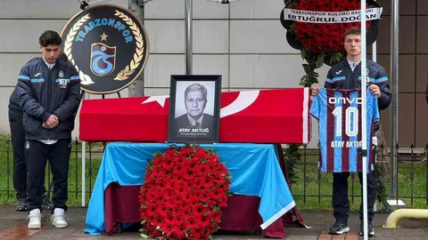 Atay Aktuğ İçin Anma Töreni Düzenlendi