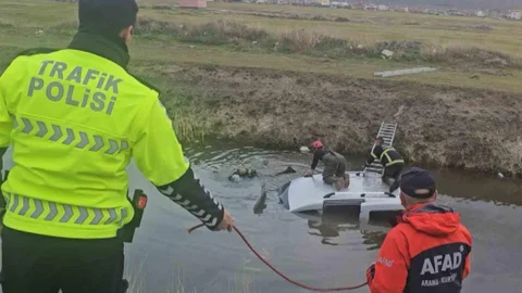 Aksaray'da Su Dolu Kanalda Araç Bulundu