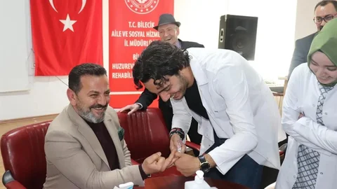 Bilecik'te Tıp Fakültesi Öğrencileri Destek Verdi