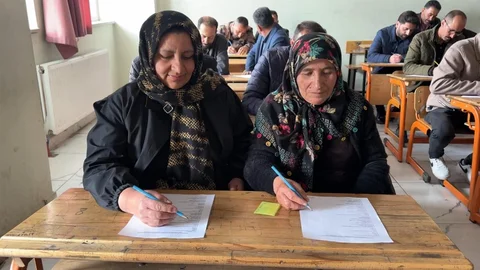 Yüksekova'da Çiftçiler Sınavda Ter Döktü