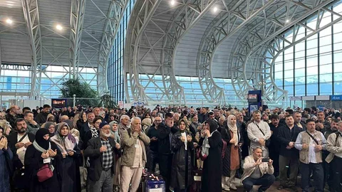 Erzincan'dan Hacı Adayları Uğurlandı