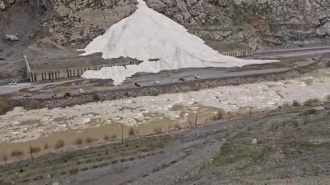 Sümbül Dağı'nda Çığ Tehlikesi Sürüyor