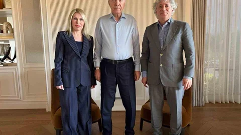 Cumhurbaşkanı Erdoğan’a Akdeniz Üniversitesi CAR-T Merkezini Anlattı