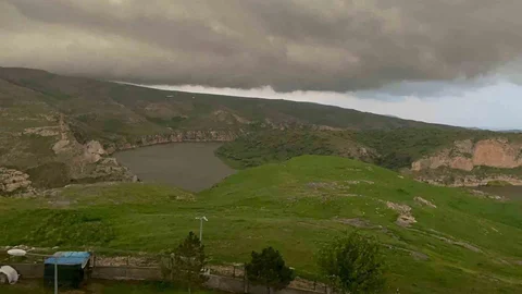 Batman'da Sağanak Sele Neden Oldu