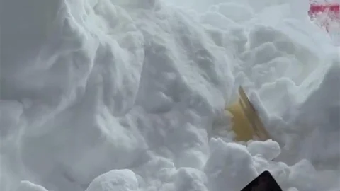 Bahar Ortasında Kar Yağışı Erzincan'da Yaşandı