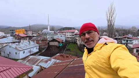 Başçiftlik'te Leylekler Yeniden Görüntülendi