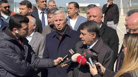 Ankara'da Boya Fabrikasında Yangın Çıktı