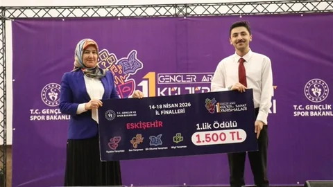 Eskişehir'de Genç Şairler Yarıştı