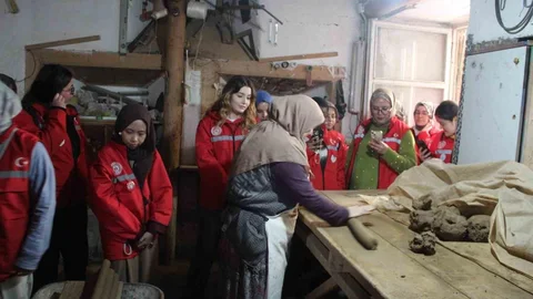 Bayburt'ta Gençler Tarih ve Doğayla Buluştu