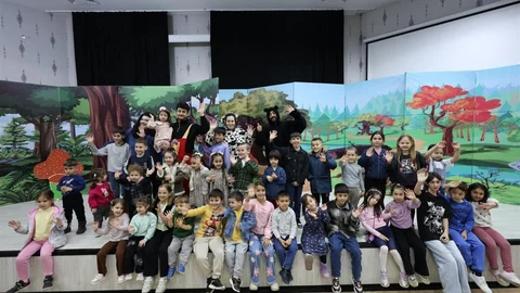 Kartepe'de Tiyatro Etkinlikleri Coşku Yarattı