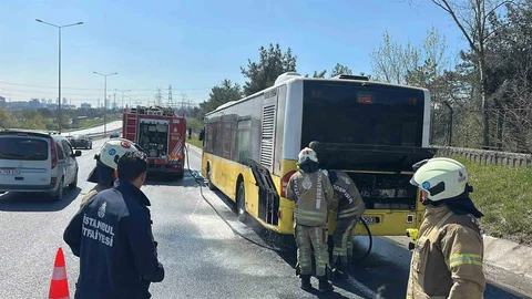 İstanbul Eyüpsultan'da Otobüs Yangını