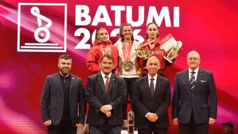 Batum’da Millilerden 4 Madalya