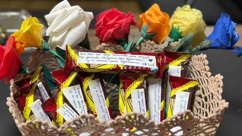 Osmaniye'de Öğrencilerden Öğretmenlerine Sürpriz