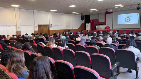 Kars'ta 442 Öğretmene Eğitim Verildi