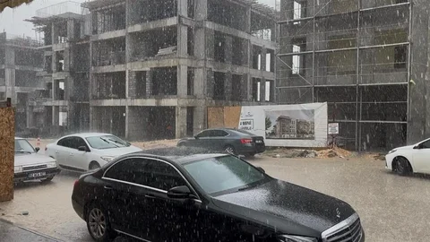 Besni'de Sel Felaketi Yaşandı