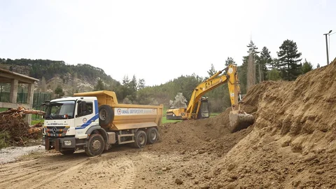 Çameli Elmalı Yolu Modernize Ediliyor