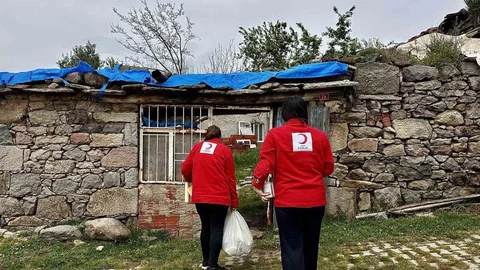 Türk Kızılay Manisa'dan Gıda Yardımı