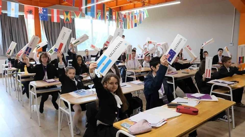 Türk ve Rus Öğrenciler Bursa'da Bir Araya Geldi