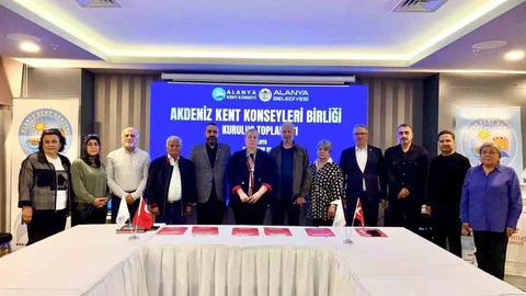 Alanya'da Akdeniz Kent Konseyleri Birliği Kuruldu