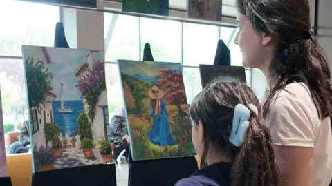 Şehitkamil'de Kadınların Sanat Sergisi