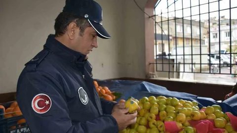 Gaziantep'te Pazarcının Hilesi Ortaya Çıktı