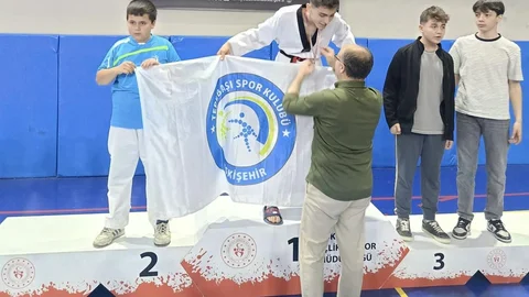 Eskişehir'de Taekwondo Müsabakaları Tamamlandı