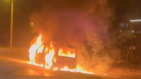 Tekirdağ'da Araç Yangını Panik Yarattı