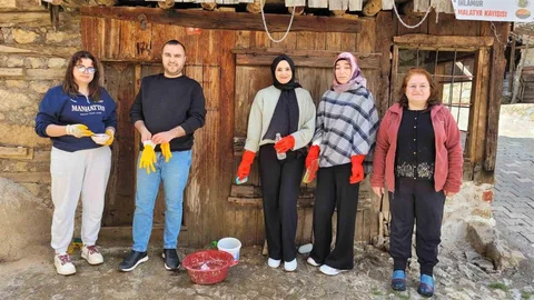 Kemaliye'de Ahşap Mimarisi Korunuyor